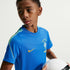 Playera de fútbol de manga corta Nike Dri-FIT para niños talla grande Brazil Strike – Azul foto claro/Menta claro/Oro medio oeste – vista 3