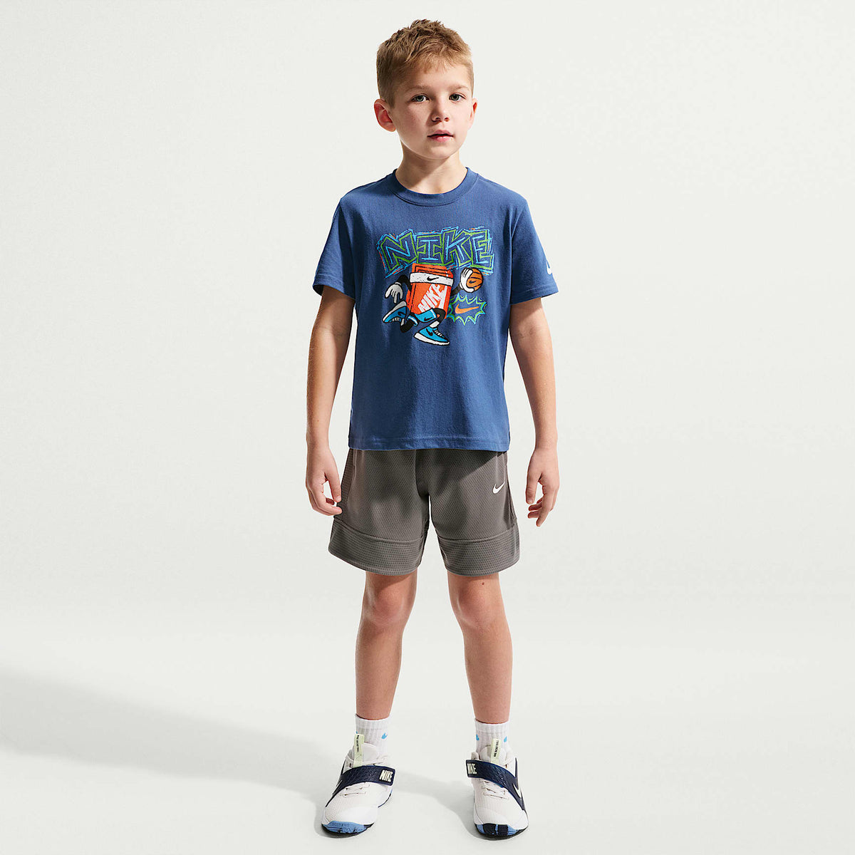 Playera de básquetbol Chalky Boxy para niños de preescolar Nike – Azul – vista 4