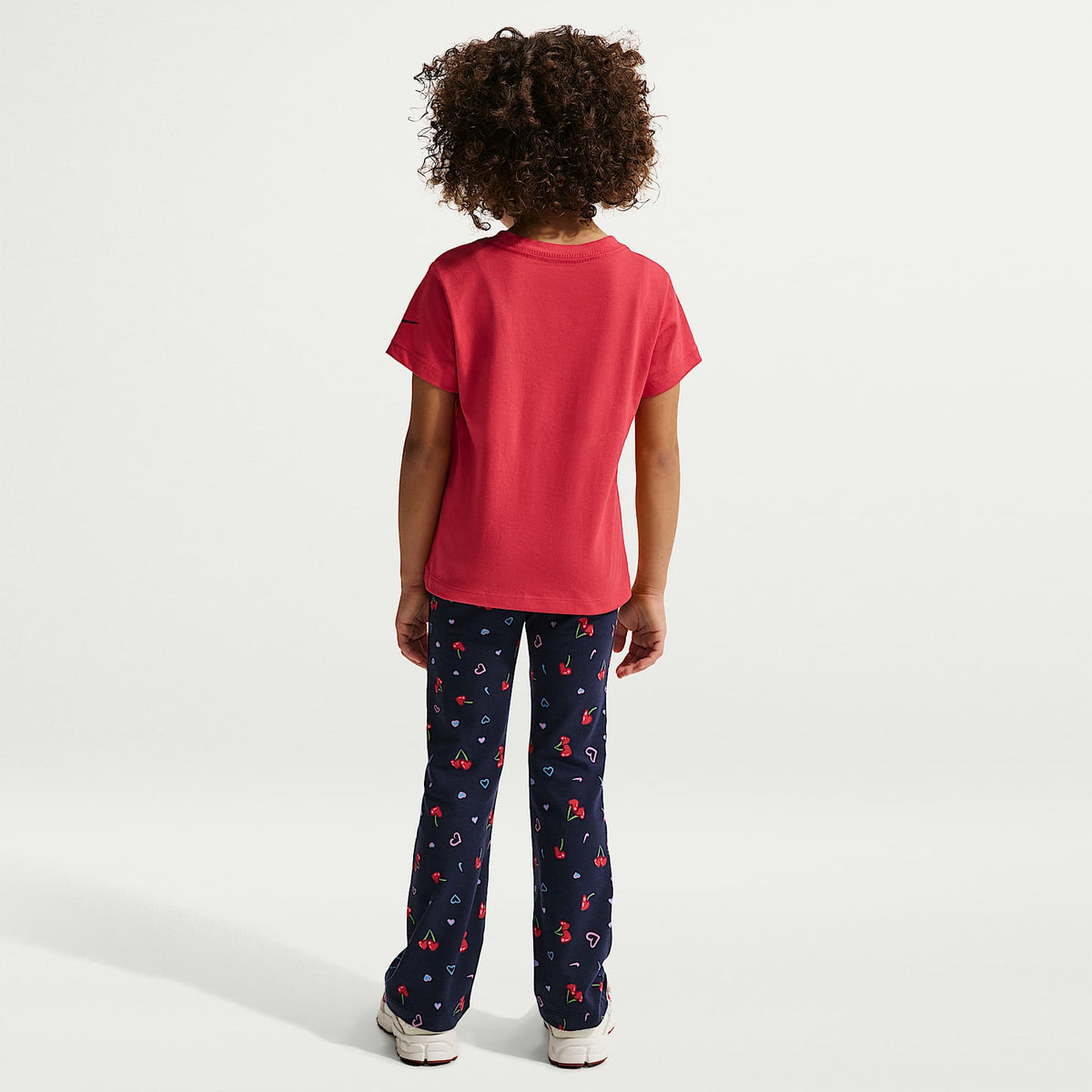 Playera de corte redondo para niños talla pequeña Nike Cherry – Rojo universitario – vista 5