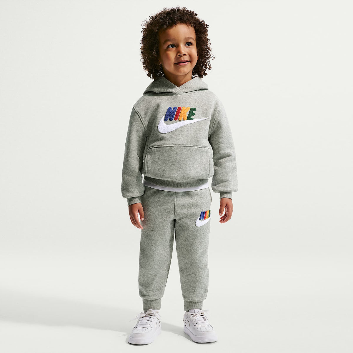 Sudadera con gorro sin cierre infantil Nike Club Chenille – Gris oscuro jaspeado – vista 4