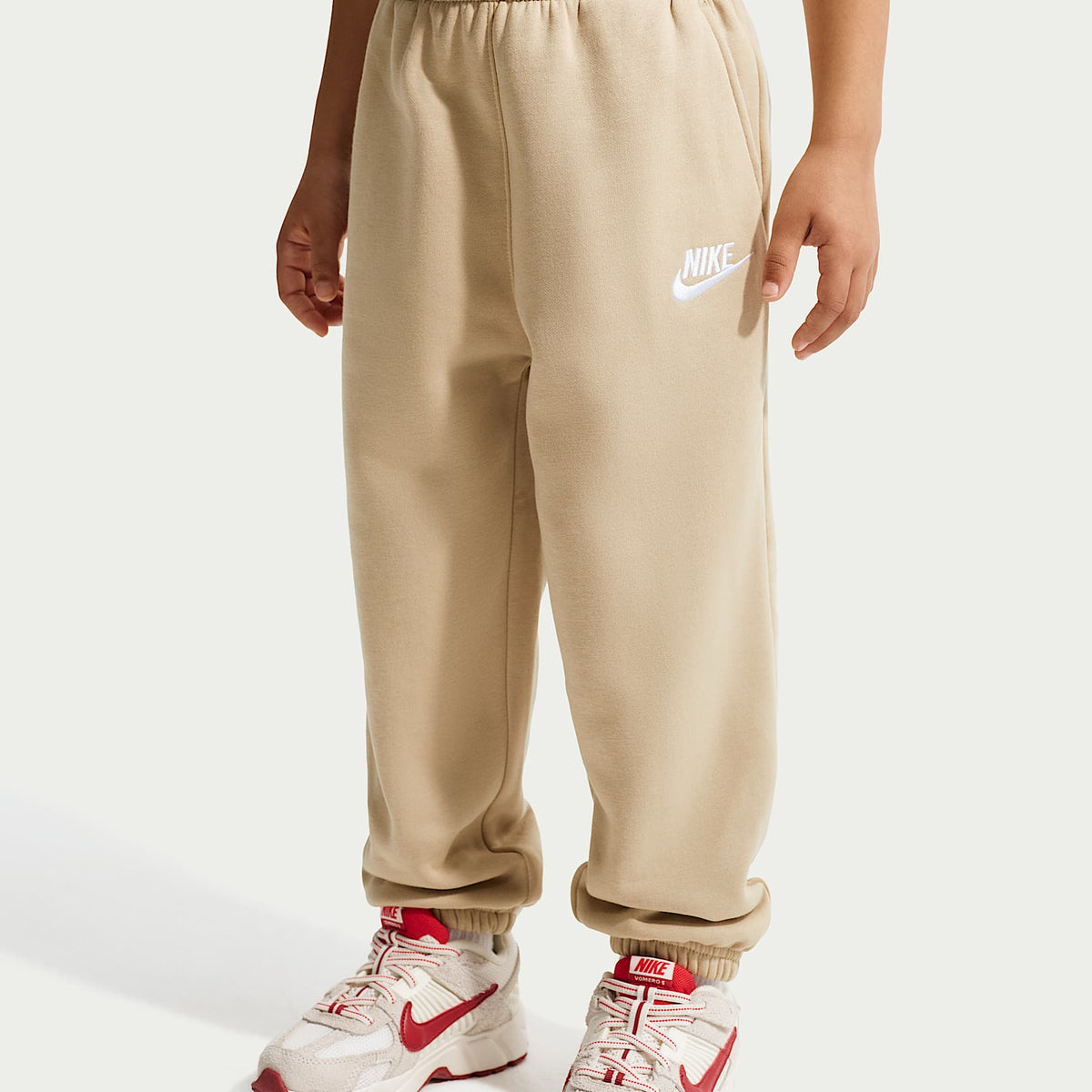 Conjunto de 2 piezas oversized para niños talla pequeña Nike Club Fleece – Lino – vista 4