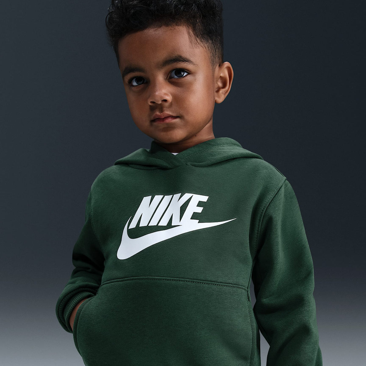 Conjunto de 2 piezas Club Fleece infantil Nike – Abeto – vista 2