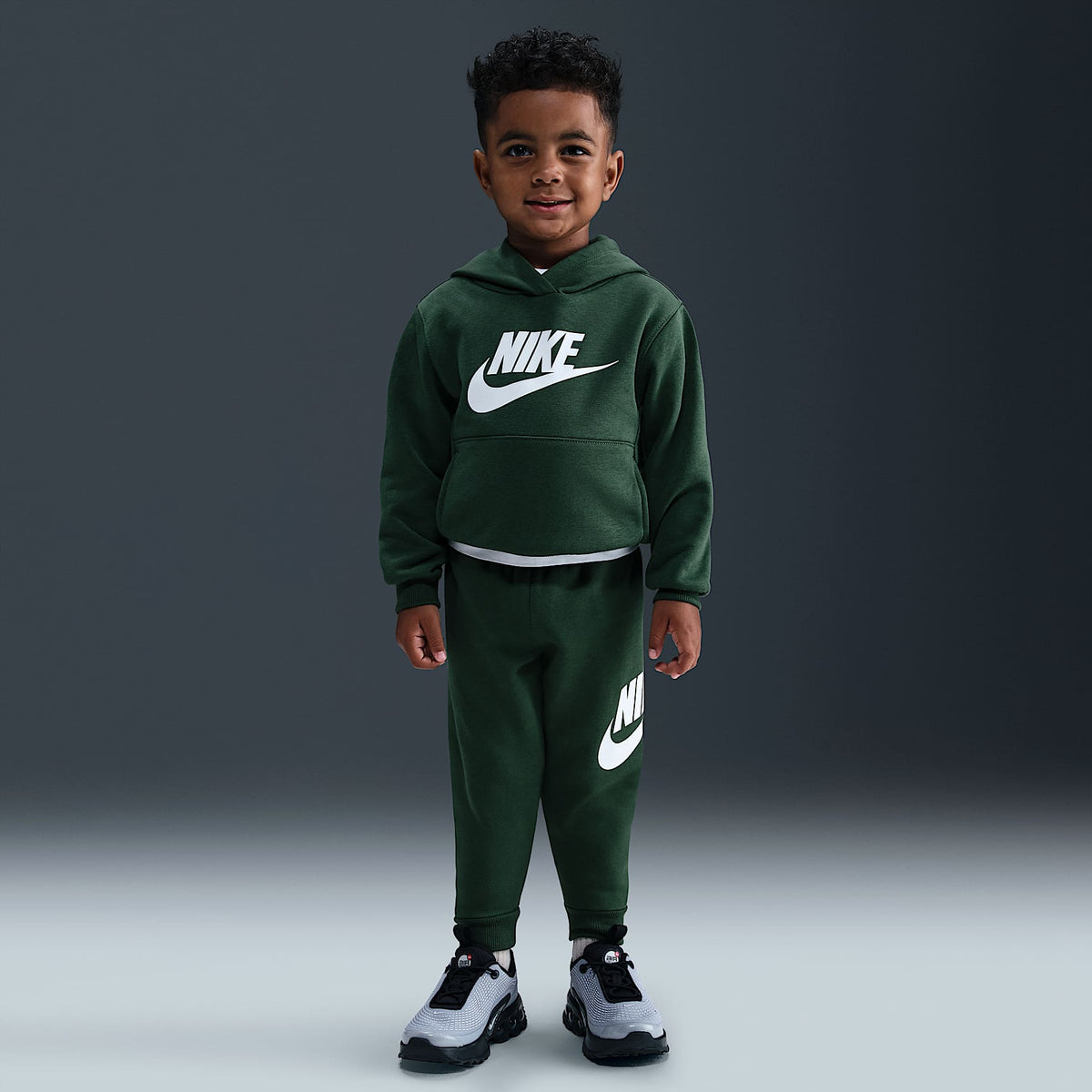Conjunto de 2 piezas Club Fleece infantil Nike – Abeto – vista 1