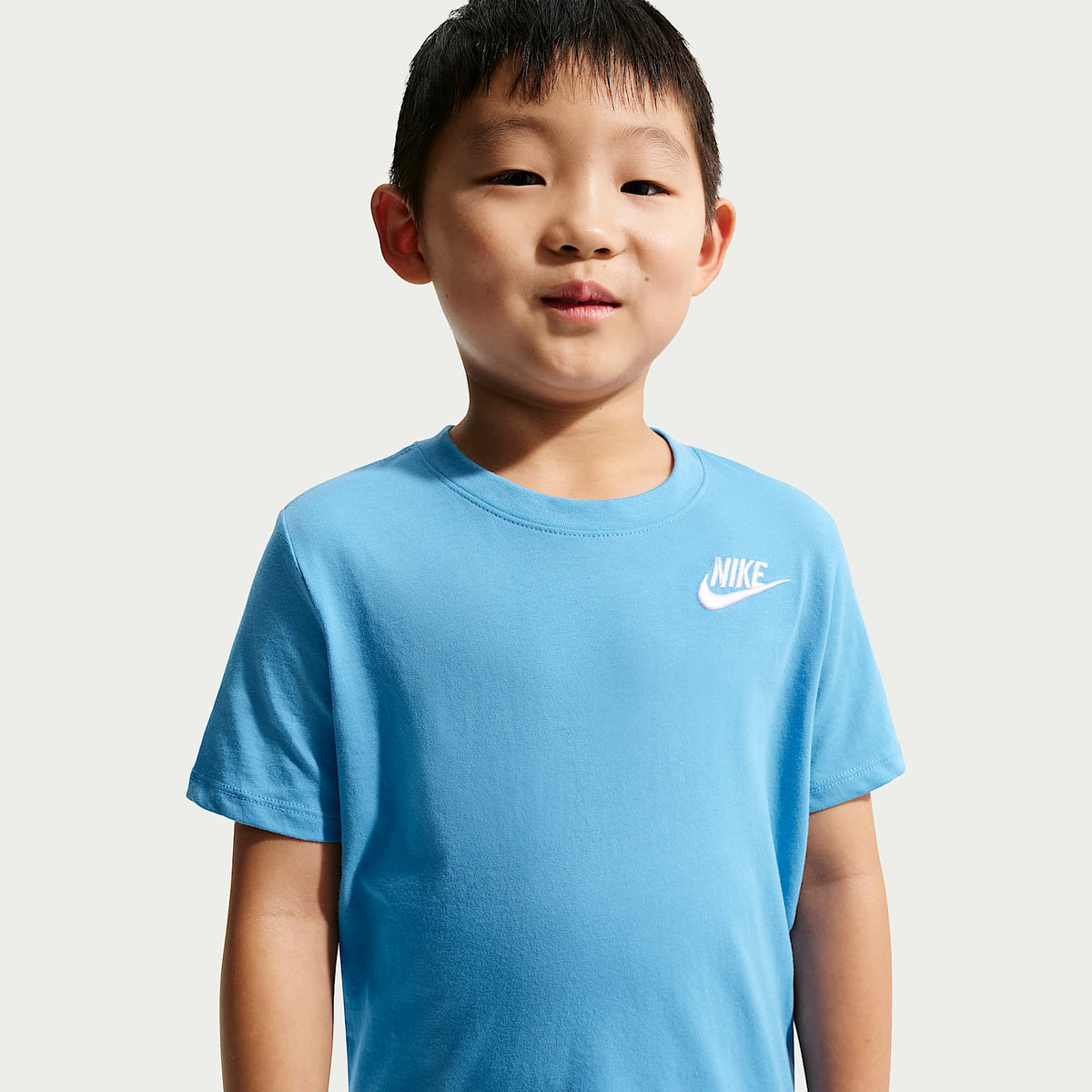 Conjunto de 2 piezas con shorts de tejido Knit Club para niños talla pequeña Nike – Azul – vista 2