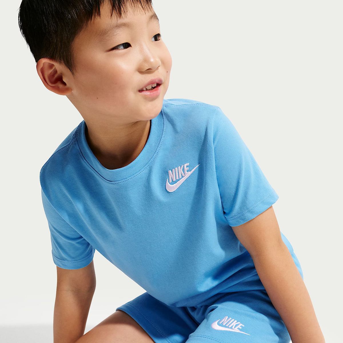 Conjunto de 2 piezas con shorts de tejido Knit Club para niños talla pequeña Nike – Azul – vista 6