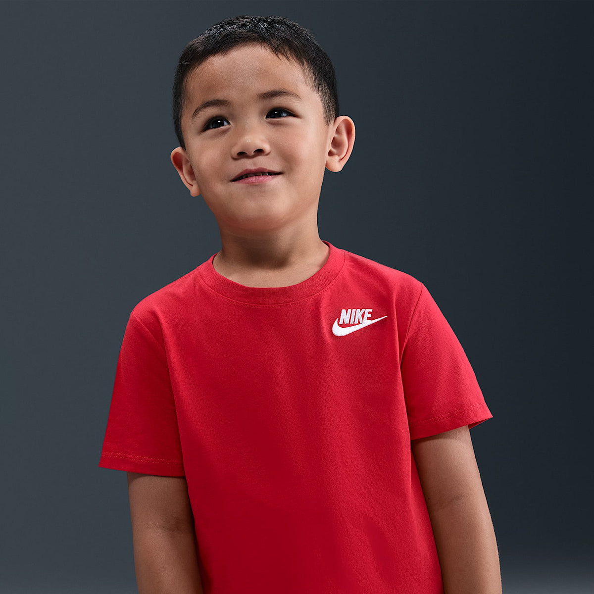 Conjunto de 2 piezas con shorts de tejido Knit Club para niños talla pequeña Nike – Rojo universitario/Negro – vista 2