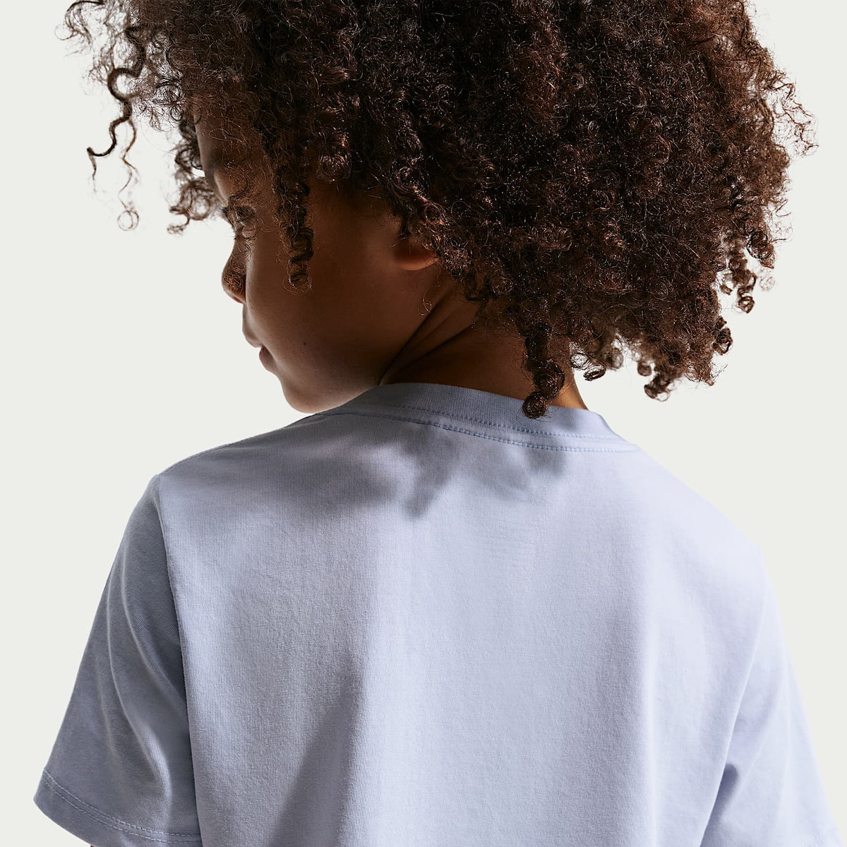 Conjunto de 2 piezas con shorts de tejido Knit Club para niños talla pequeña Nike – Gris – vista 3