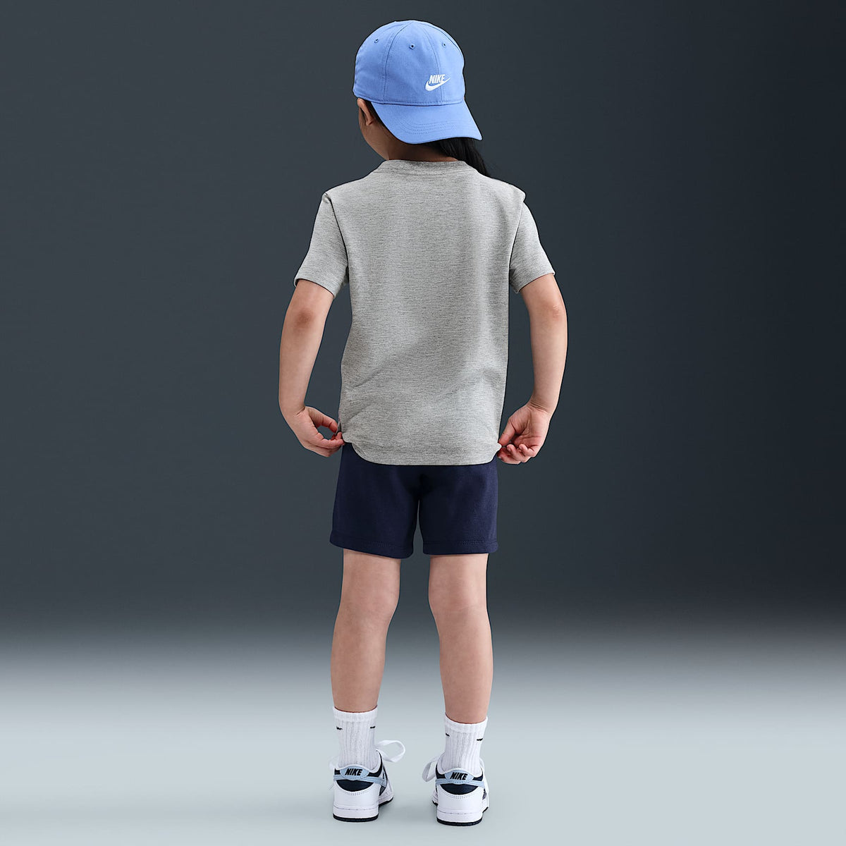 Conjunto de 2 piezas con shorts de tejido Knit Club para niños talla pequeña Nike – Azul marino medianoche – vista 7