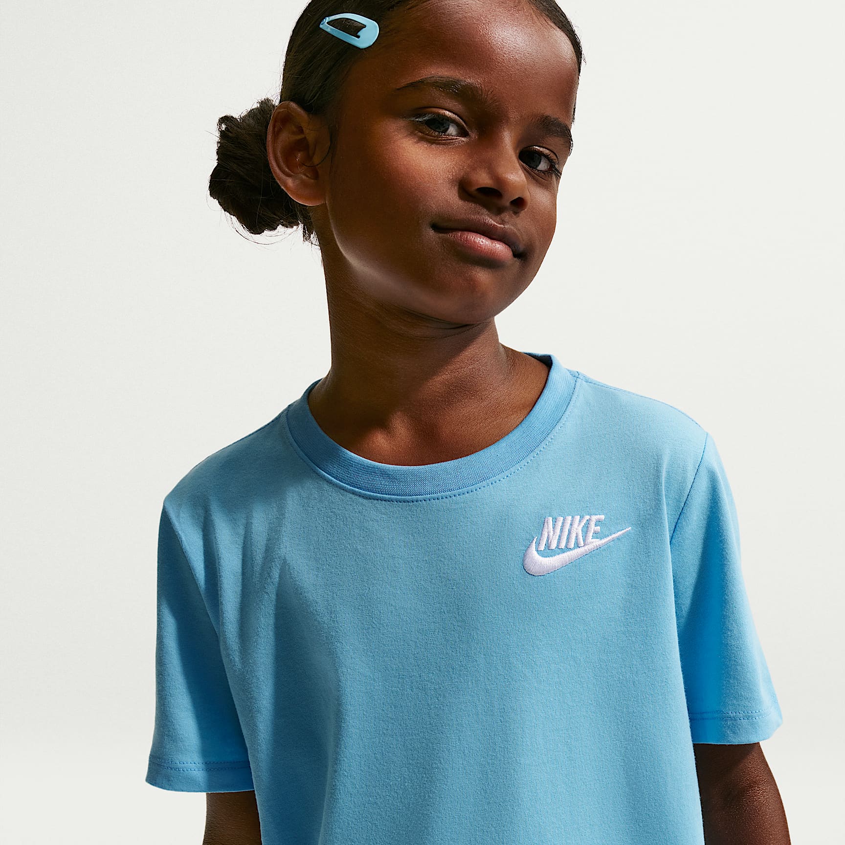 Conjunto de 2 piezas con shorts de tejido Knit Club para niños talla pequeña Nike – Azul fútbol/Negro – vista 2
