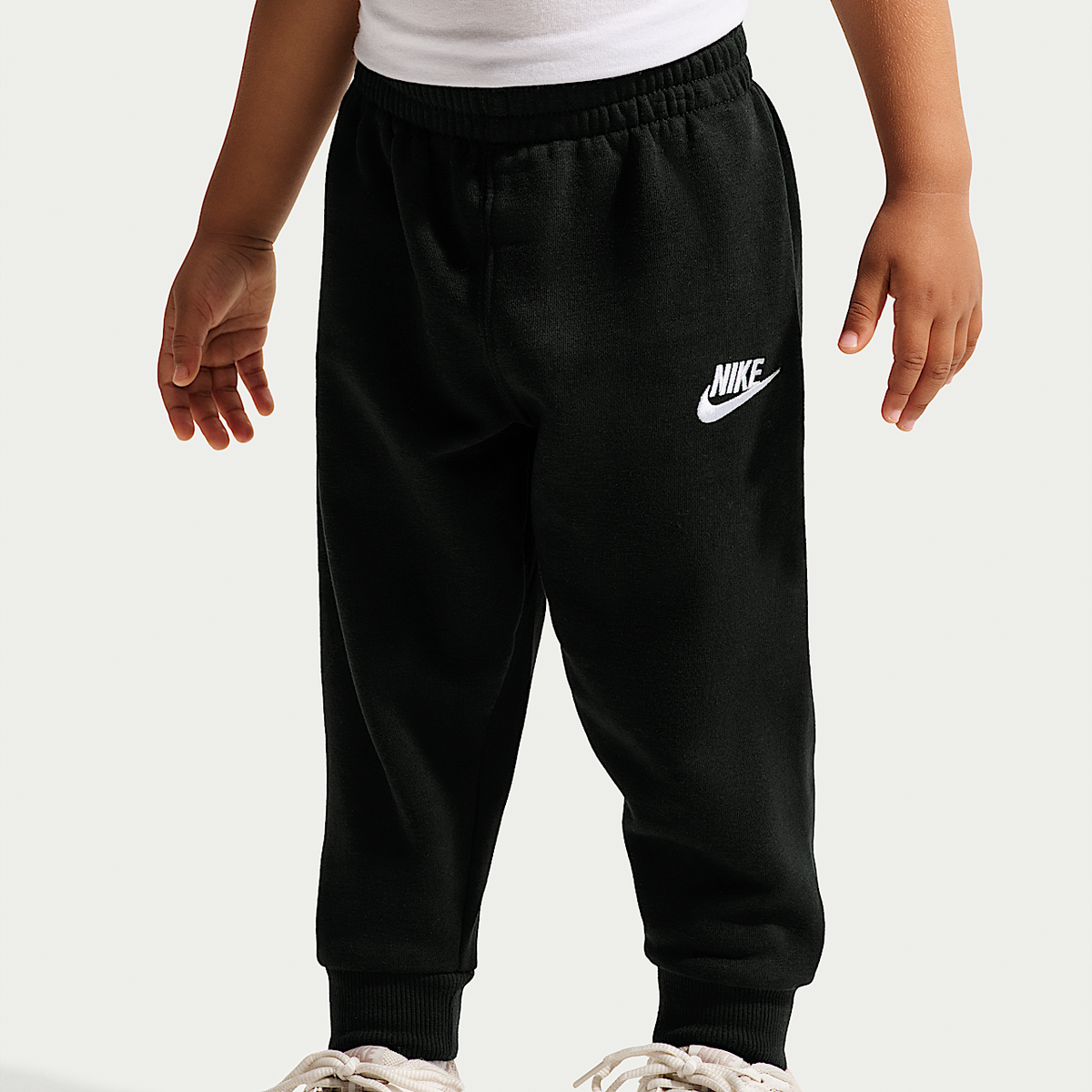 Conjunto Nike Club Fleece 2-Piece Quarter-Zip 76N595-023 para Niños
