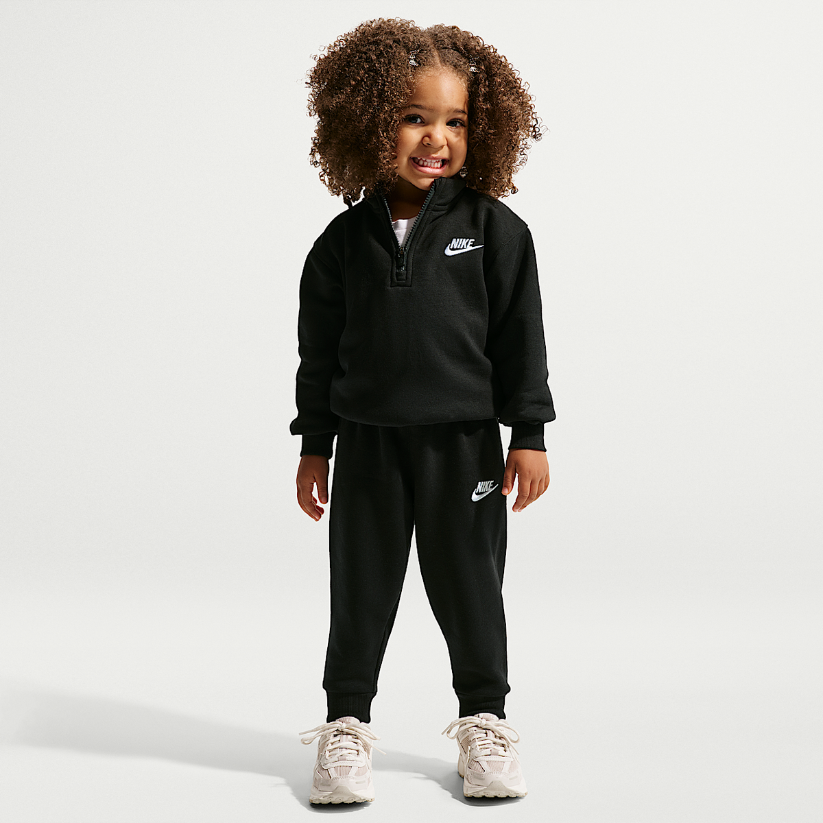Conjunto Nike Club Fleece 2-Piece Quarter-Zip 76N595-023 para Niños