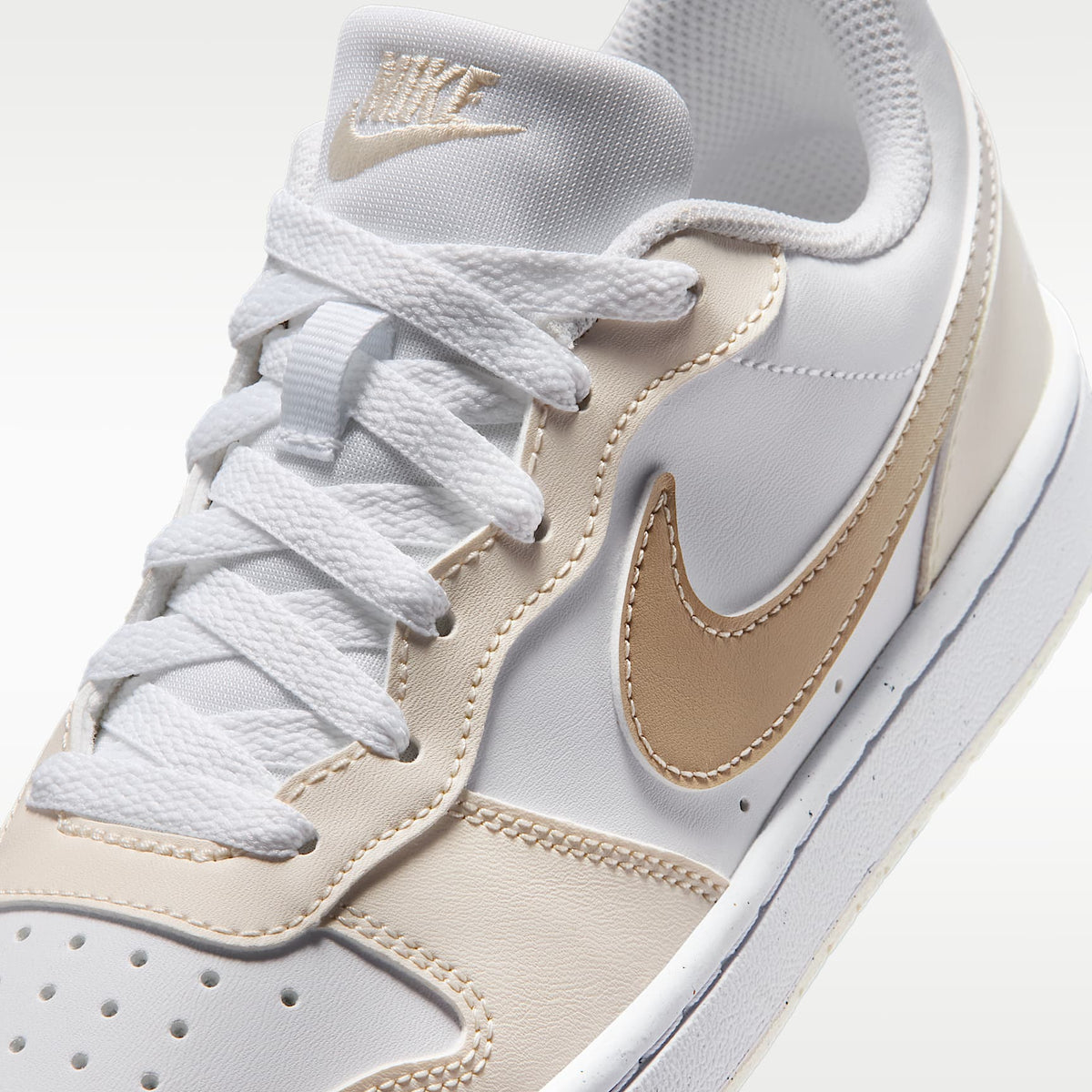 Nike Court Borough Low – Blanco/Tiza/Blanco/Brillo – vista 7