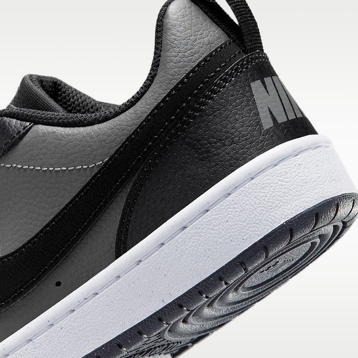 Nike Court Borough Low – Gris hierro/Blanco/Negro – vista 8