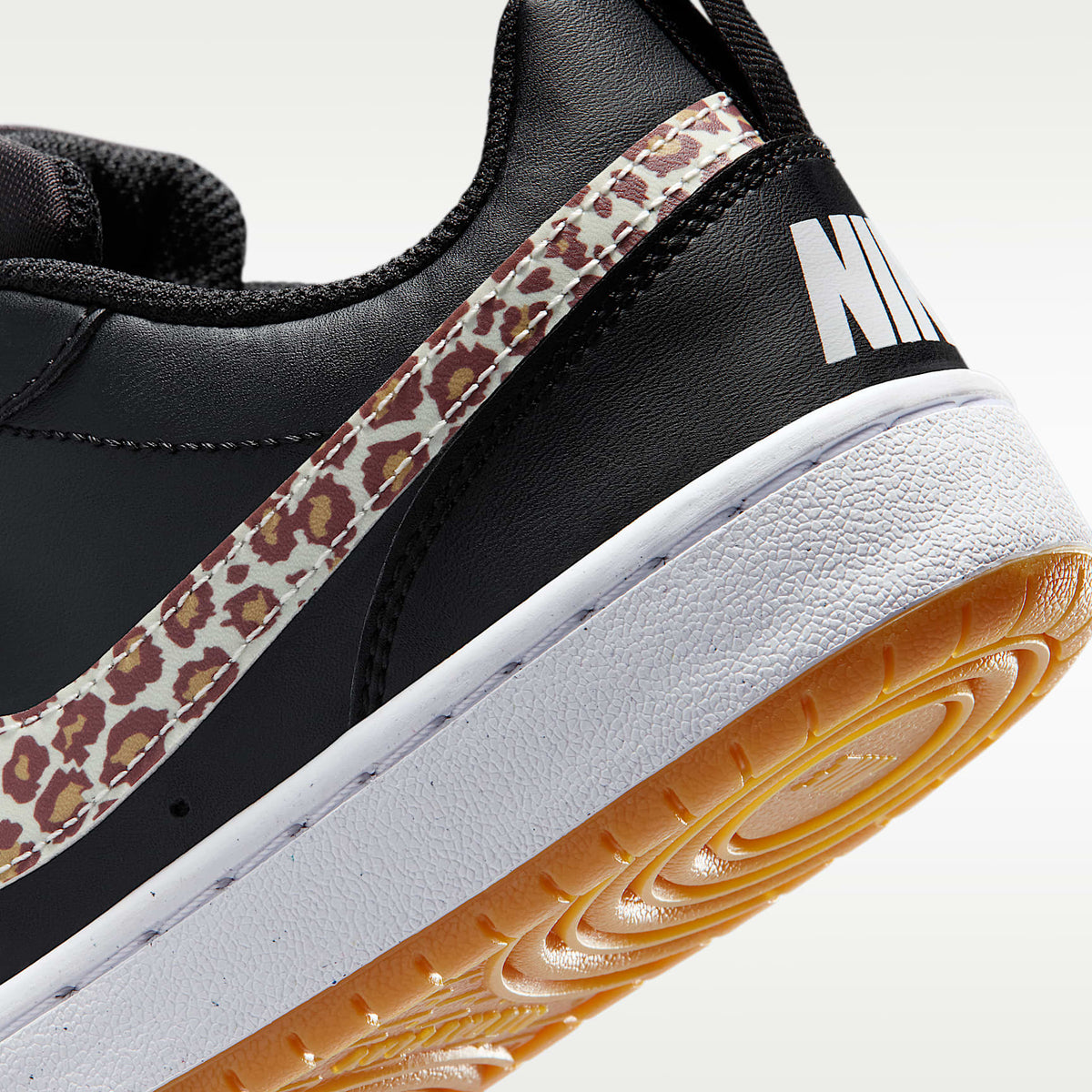Nike Court Borough Low – Negro/Blanco – vista 8