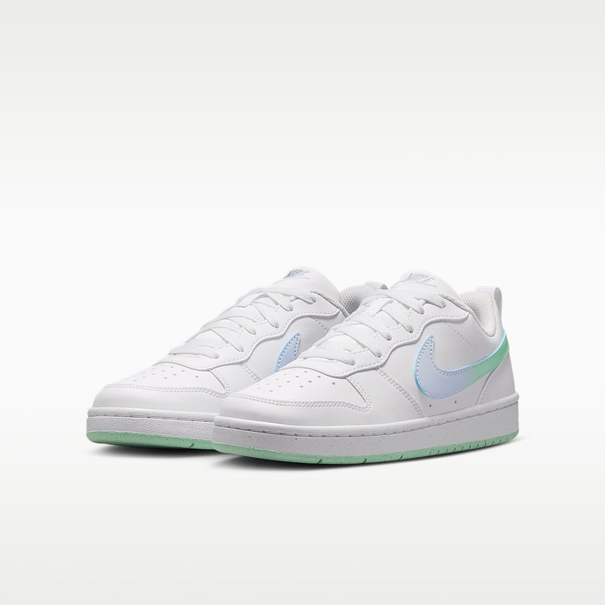 Nike Court Borough Low – Blanco/Gris fútbol/Verde ártico – vista 5