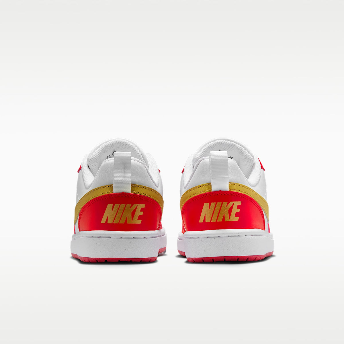Nike Court Borough Low Recraft – Blanco/Rojo universitario/Blanco/Oro metalizado – vista 6