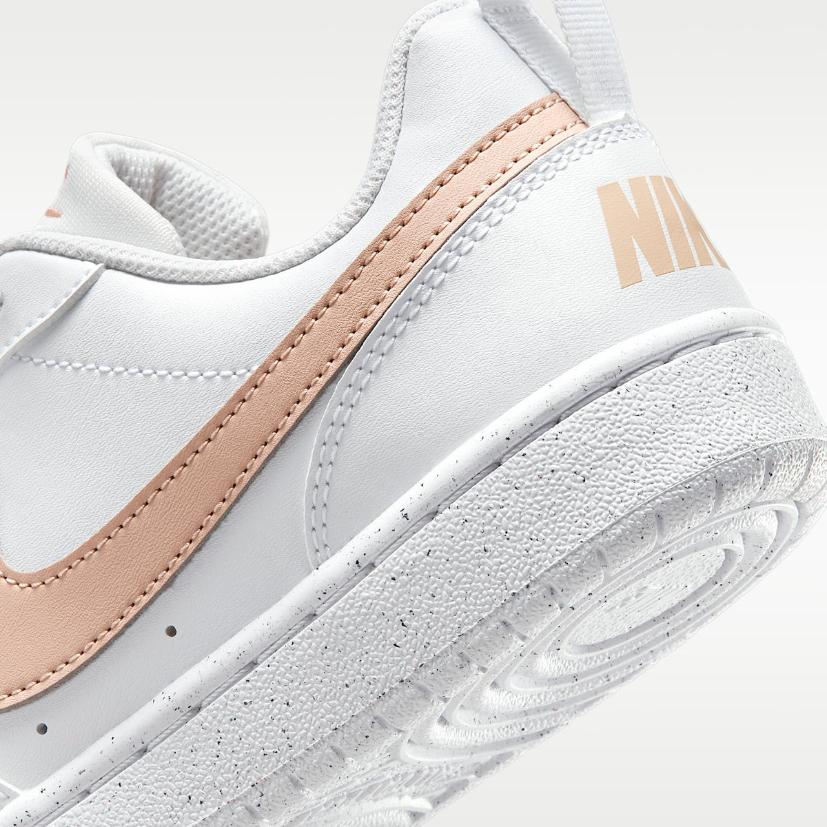 Nike Court Borough Low Recraft – Blanco/Blanco/Brillo – vista 8