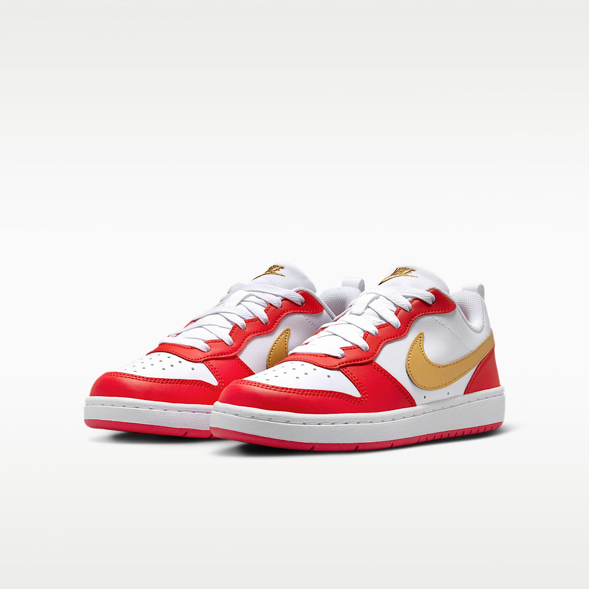 Nike Court Borough Low Recraft – Blanco/Rojo universitario/Blanco/Oro metalizado – vista 5