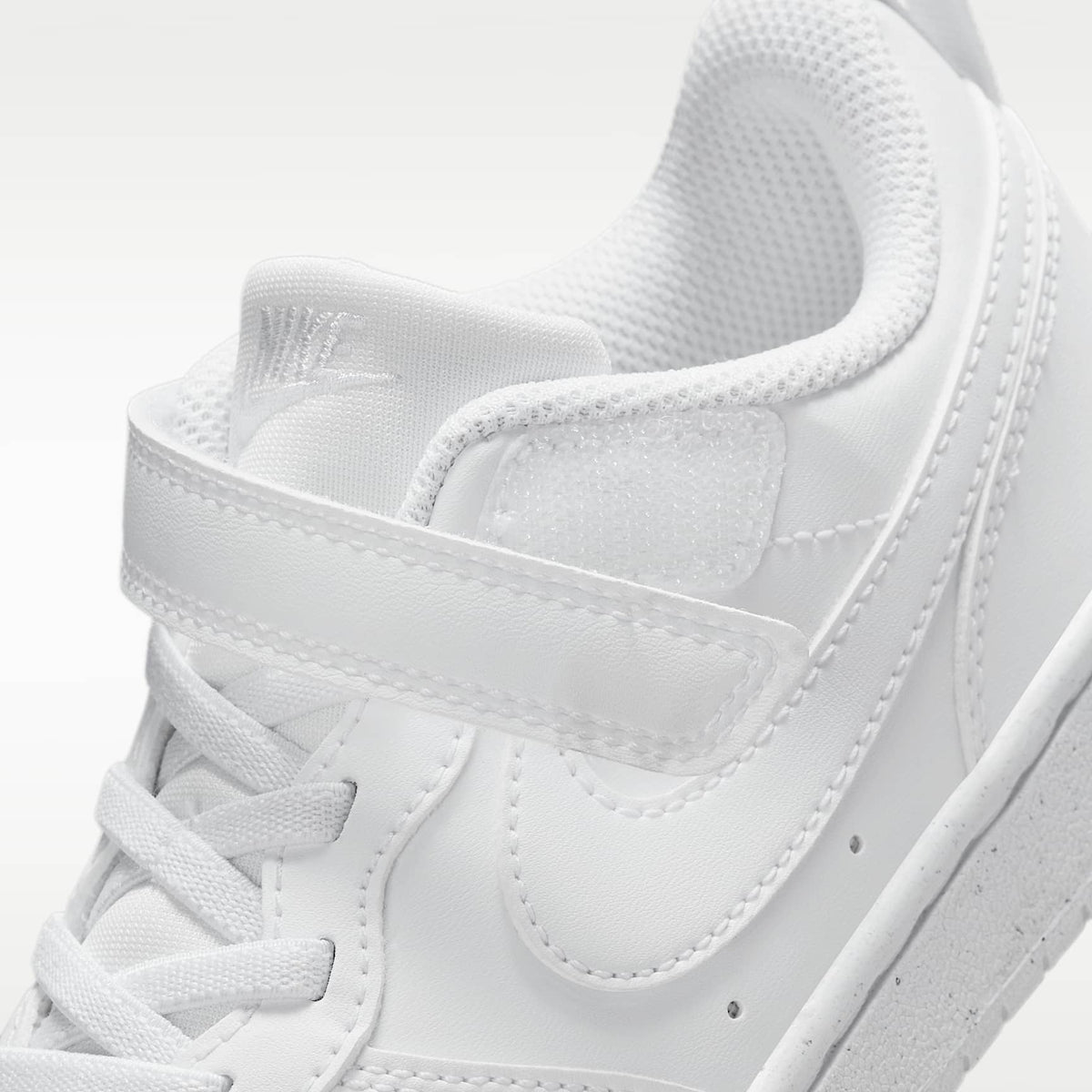 Nike Court Borough Low Recraft – Blanco/Blanco/Blanco – vista 9