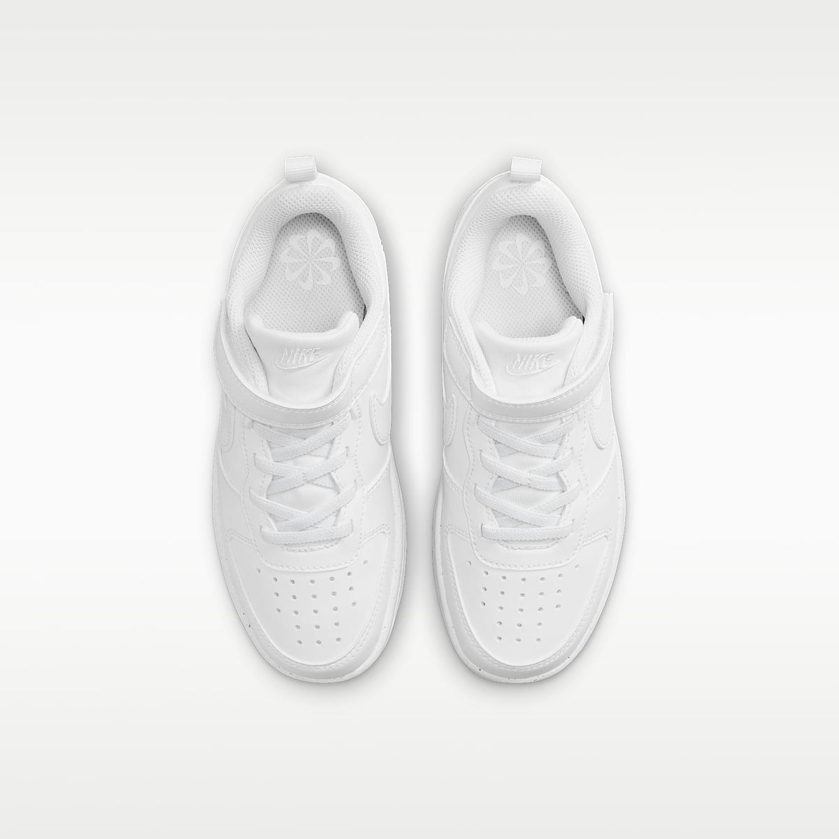 Nike Court Borough Low Recraft – Blanco/Blanco/Blanco – vista 4