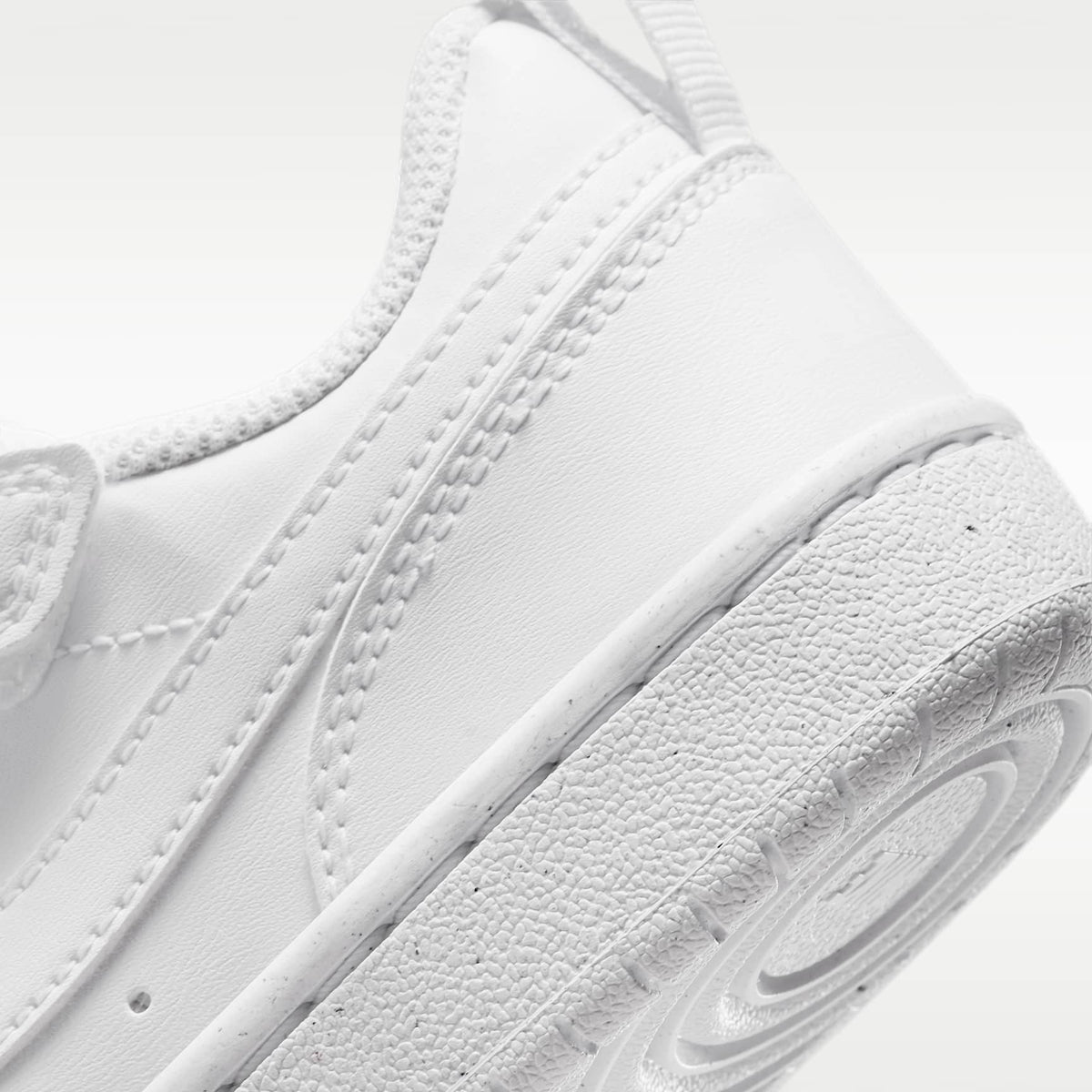 Nike Court Borough Low Recraft – Blanco/Blanco/Blanco – vista 8