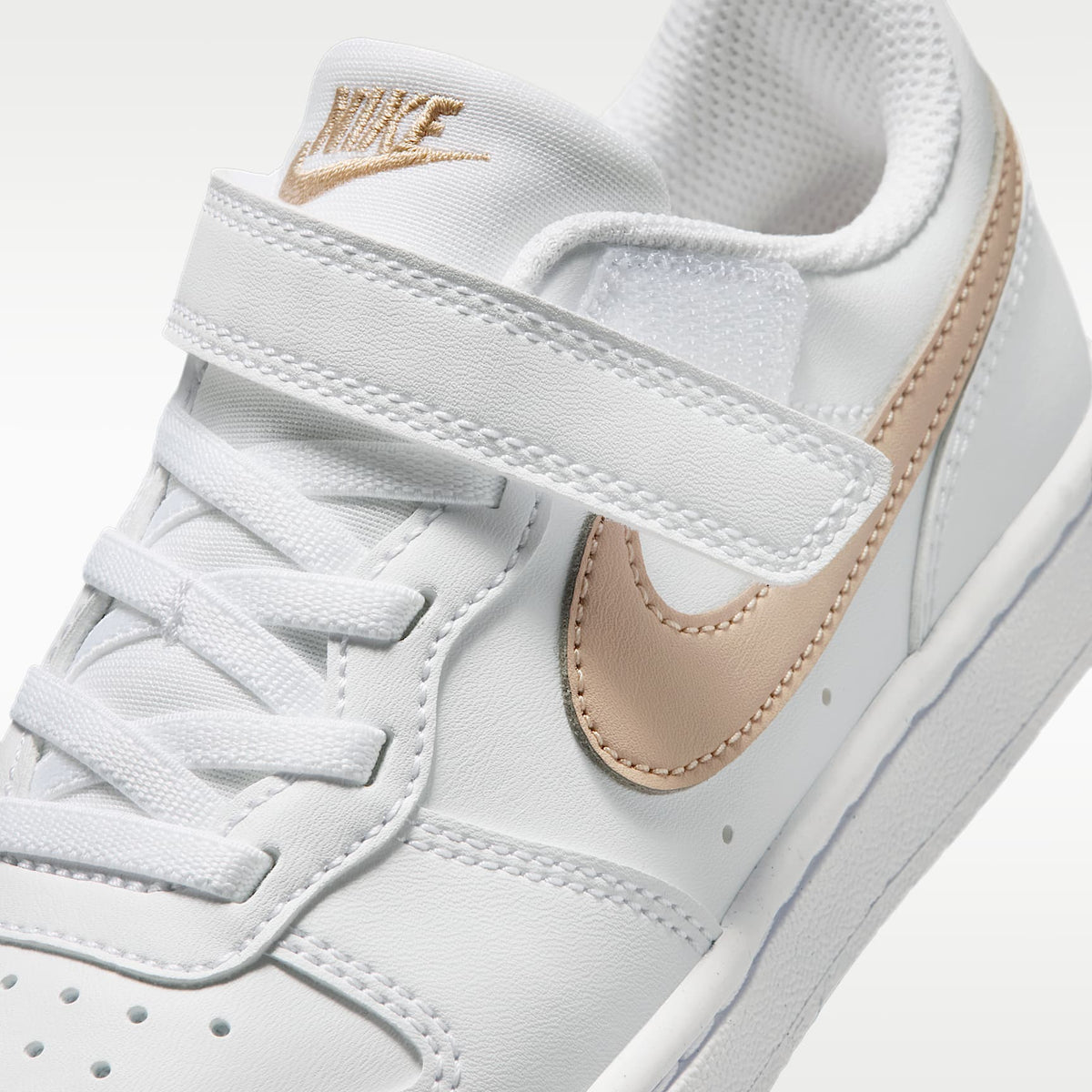 Nike Court Borough Low Recraft – Blanco/Blanco/Brillo – vista 7