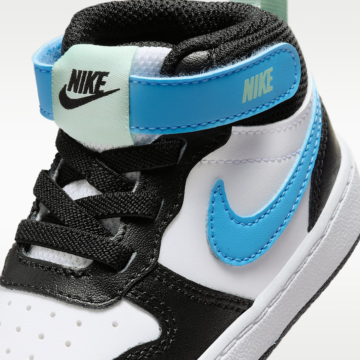 Nike Court Borough Mid 2 – Blanco/Negro/Verde ártico/Azul fútbol – vista 7