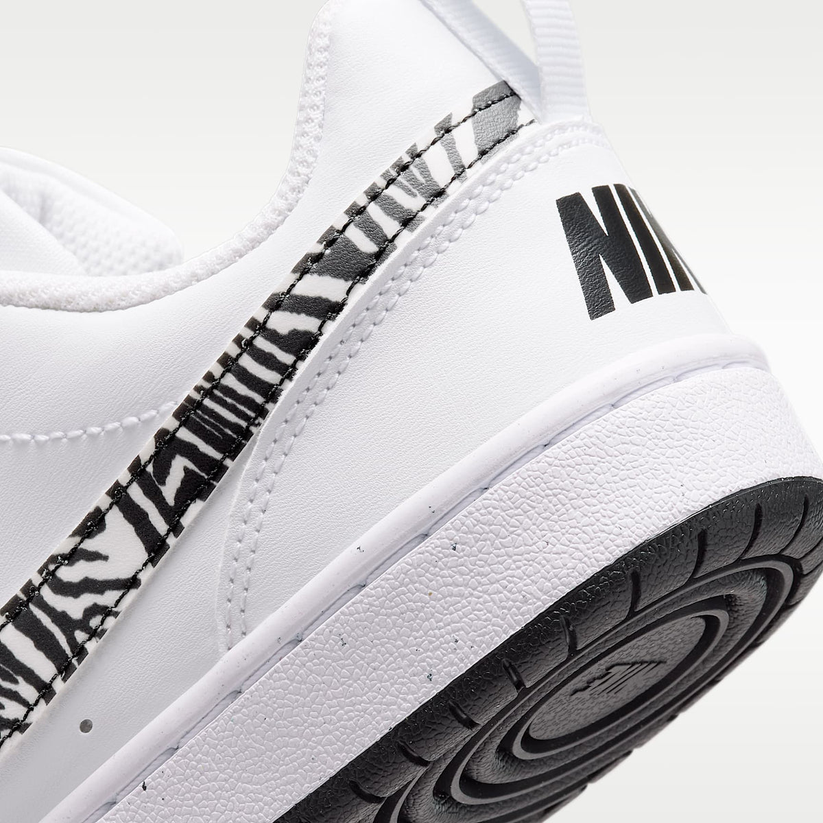 Nike Court Borough Low – Blanco/Negro – vista 8