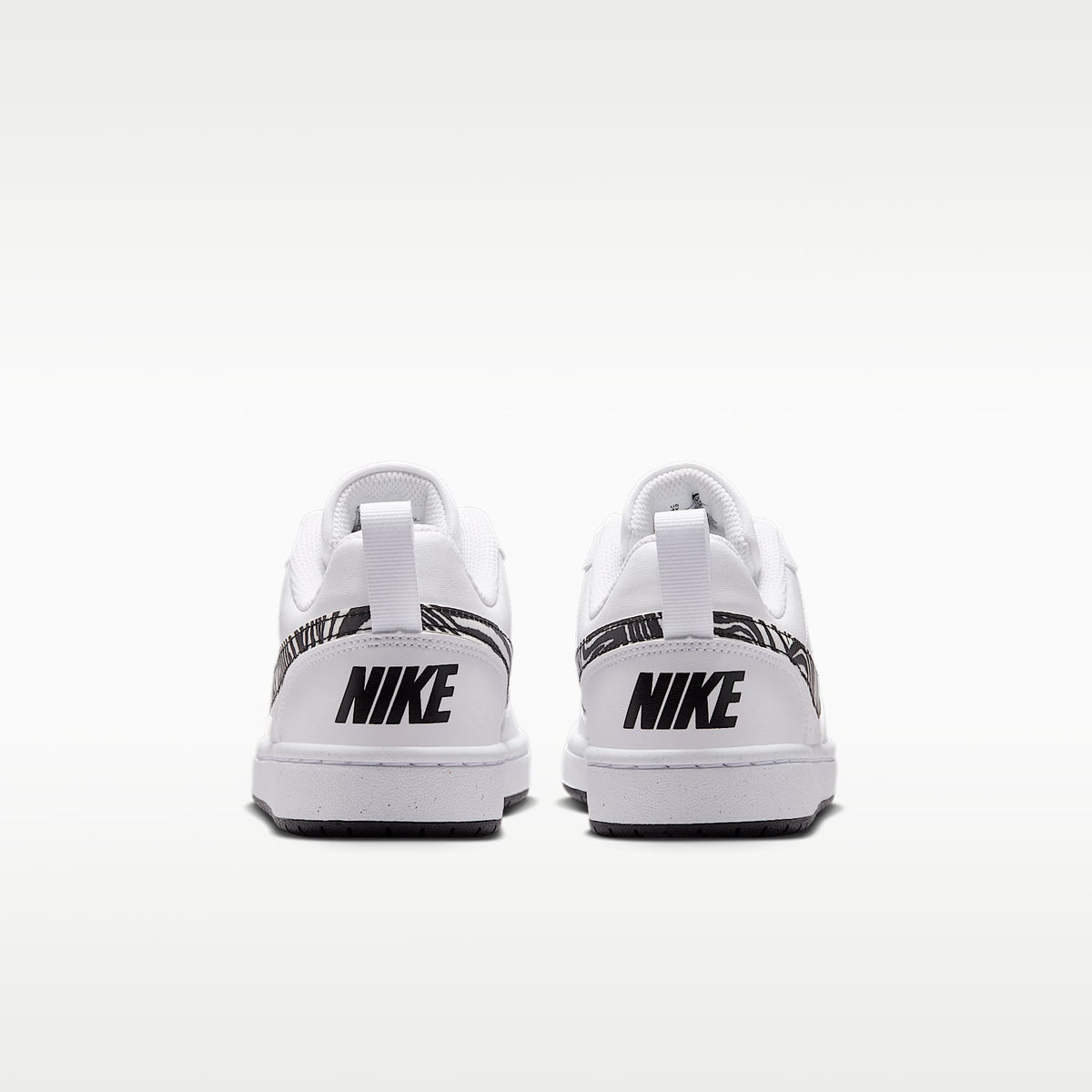 Nike Court Borough Low – Blanco/Negro – vista 6