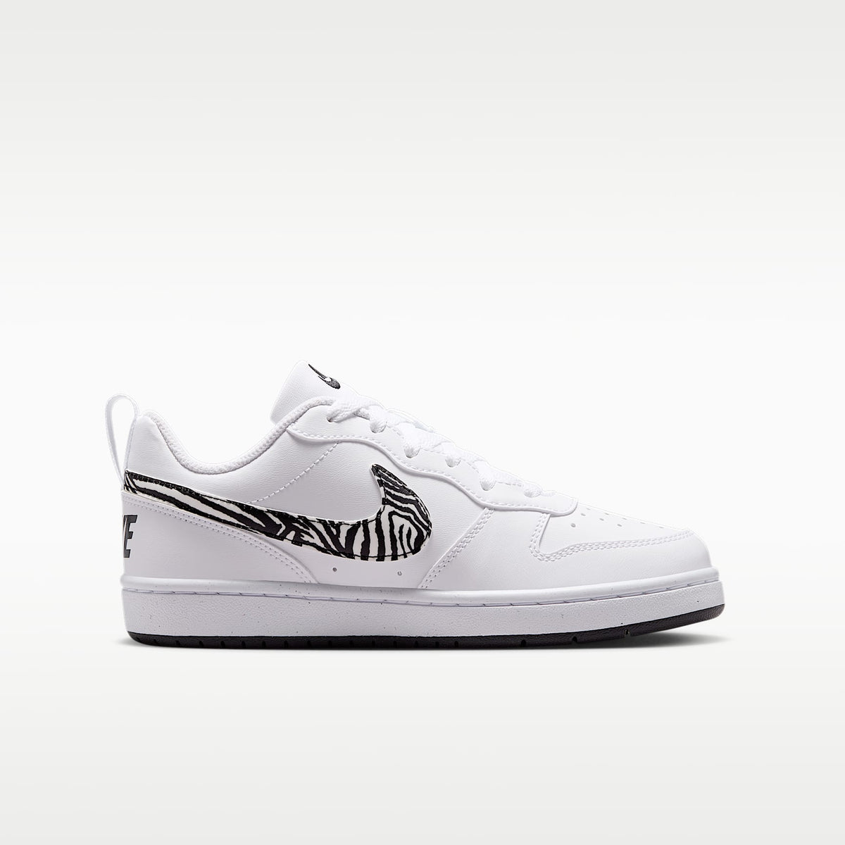Nike Court Borough Low – Blanco/Negro – vista 3