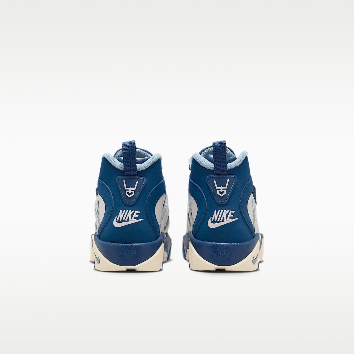 Nike Diamond Turf II – Vela/Gris azulado/Oro metalizado/Azul marino místico – vista 6