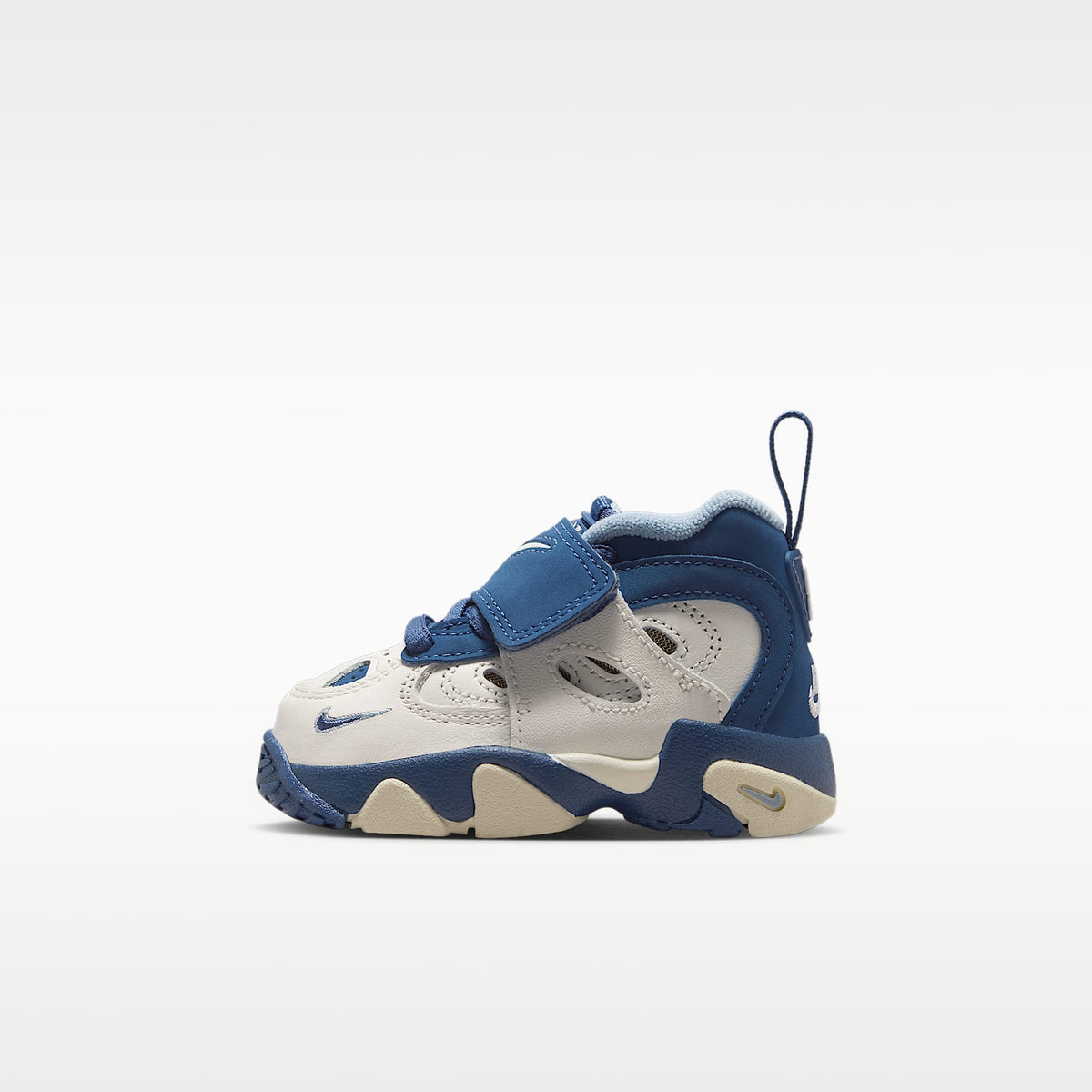 Nike Diamond Turf II – Vela/Gris azulado/Oro metalizado/Azul marino místico – vista 1