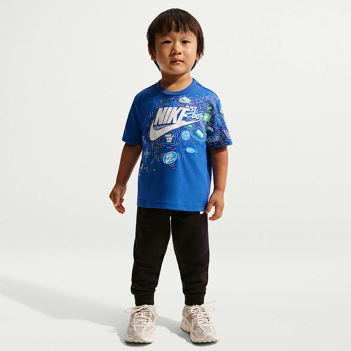 Camiseta Nike Doodle Splash para Niño Pequeño