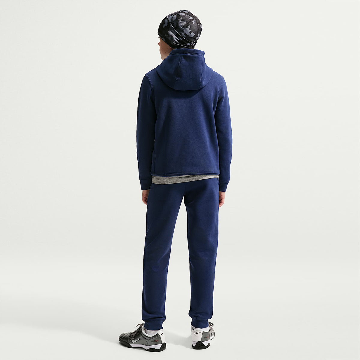 Sudadera con gorro sin cierre de fútbol Nike para niño talla grande England Club – Azul marino medianoche/Blanco – vista 5