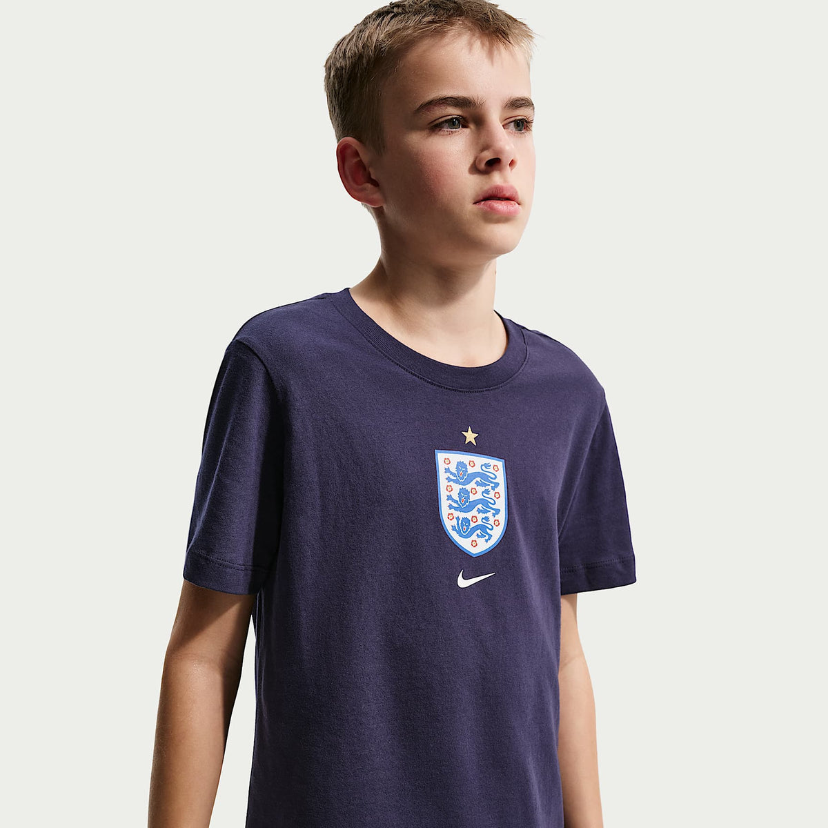 Playera de fútbol Nike para niños talla grande England – Obsidiana – vista 1