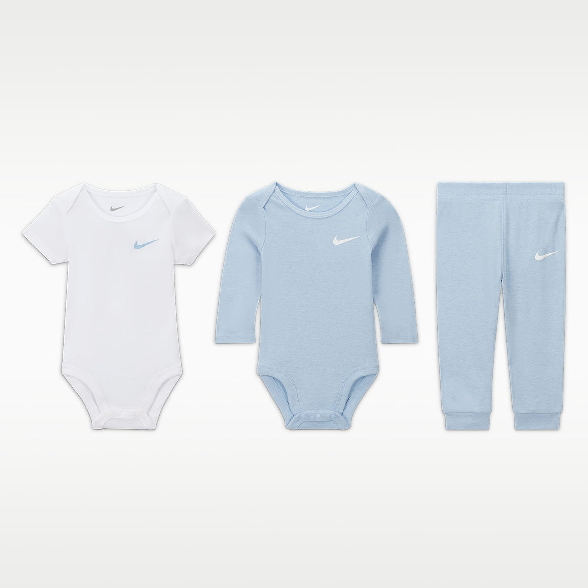 Conjunto de prendas básicas body y pants de 3 piezas para bebé (de 0 a 6 meses) Nike Baby Essentials – Cobalto felicidad – vista 1