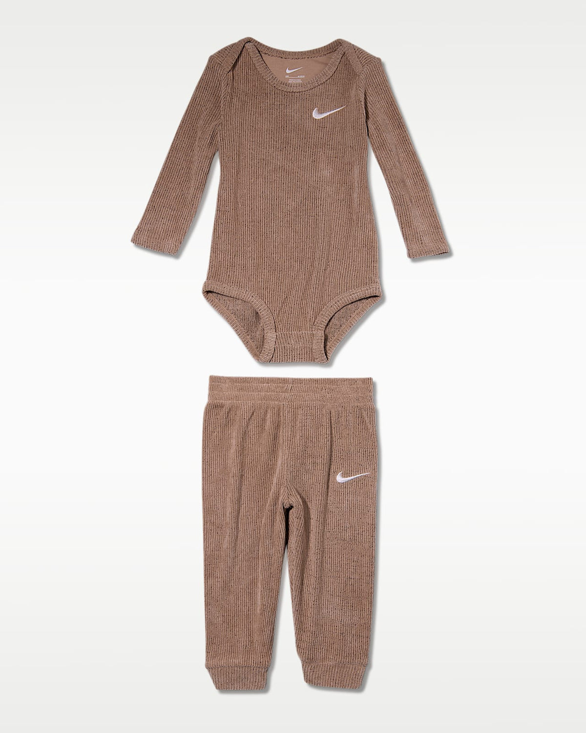 Conjunto Nike Baby Essentials para Bebé e Infantil