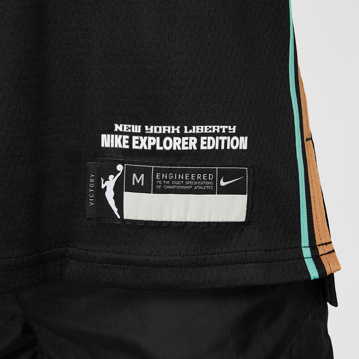Jersey de la WNBA de alero polivalente Nike Dri-FIT para niño talla grande Sabrina Ionescu New York Liberty 2024 Explorer Edition – Negro – vista 4