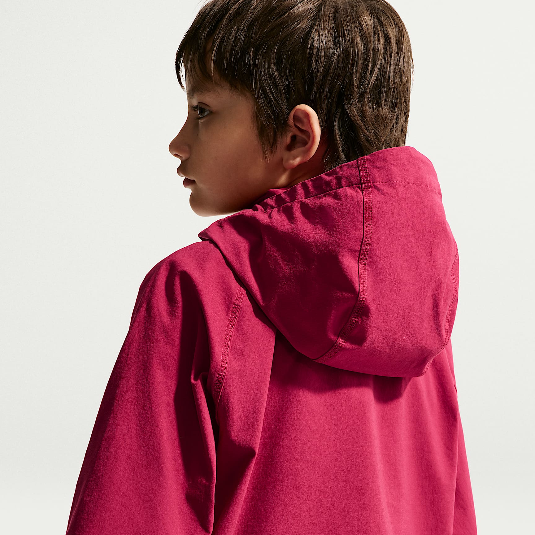 Chamarra de fútbol Nike con cierre completo FC Barcelona Tech para niño talla grande – Rojo noble/Negro/Amarillo mineral – vista 2