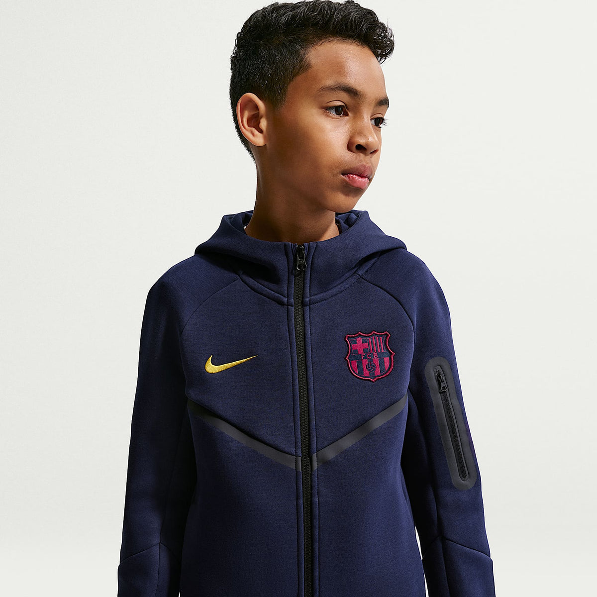 Sudadera con gorro de fútbol Nike de cierre completo para niño talla grande FC Barcelona Tech Fleece – Azul oscuro/Amarillo mineral – vista 1