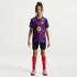 Playera de fútbol Nike Dri-FIT para antes del partido para niños talla grande FC Barcelona – Rojo noble/Rojo noble/Azul oscuro/Amarillo mineral – vista 7