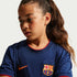 Jersery de futbol Nike Dri-FIT del FC Barcelona alternativo Pre-Match para niños talla grande – Azul fiel/Azul fiel/Rojo gimnasio/Oro universitario – vista 2