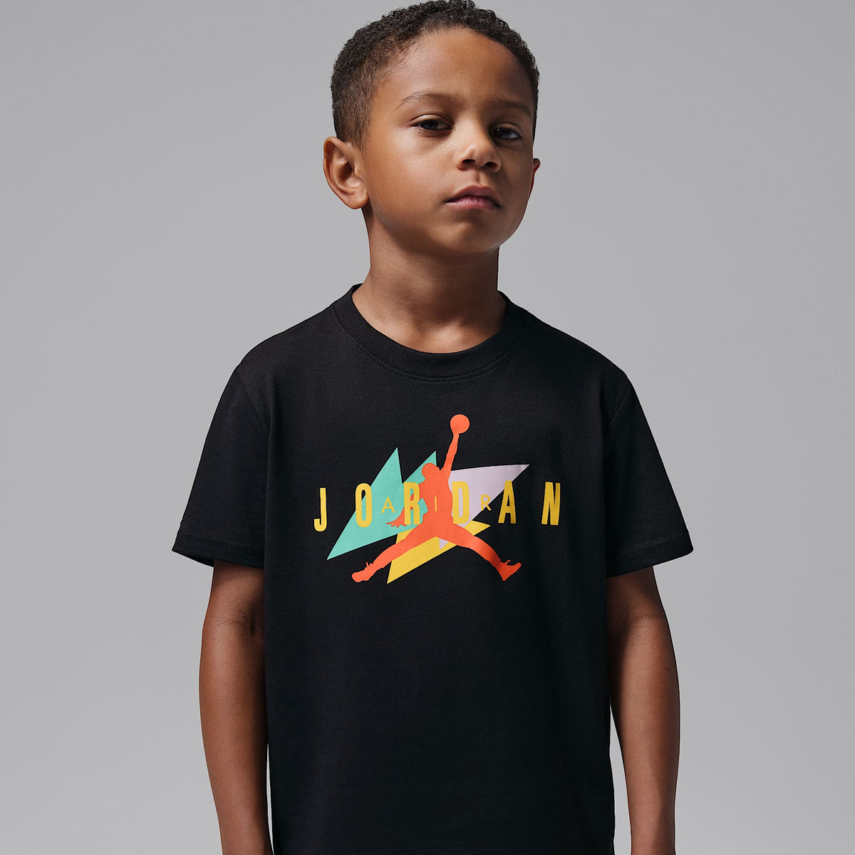 Conjunto de dos piezas de shorts tie-dye Festival para niños talla pequeña Jordan – Limón lavado – vista 3