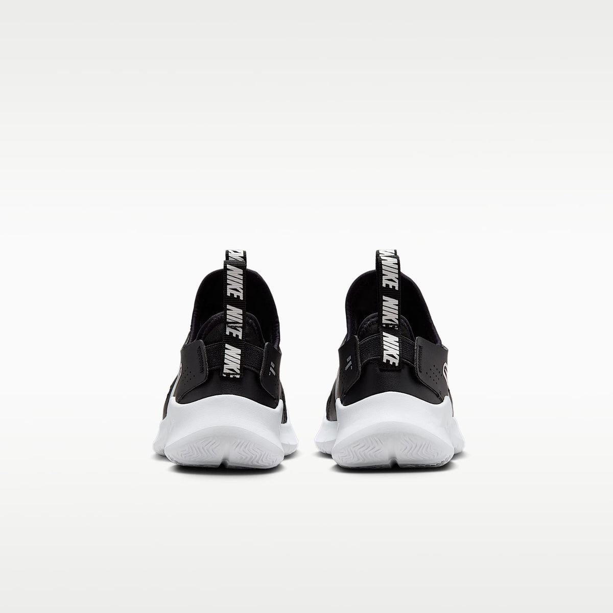 Nike Flex Runner 3 – Negro/Blanco – vista 6