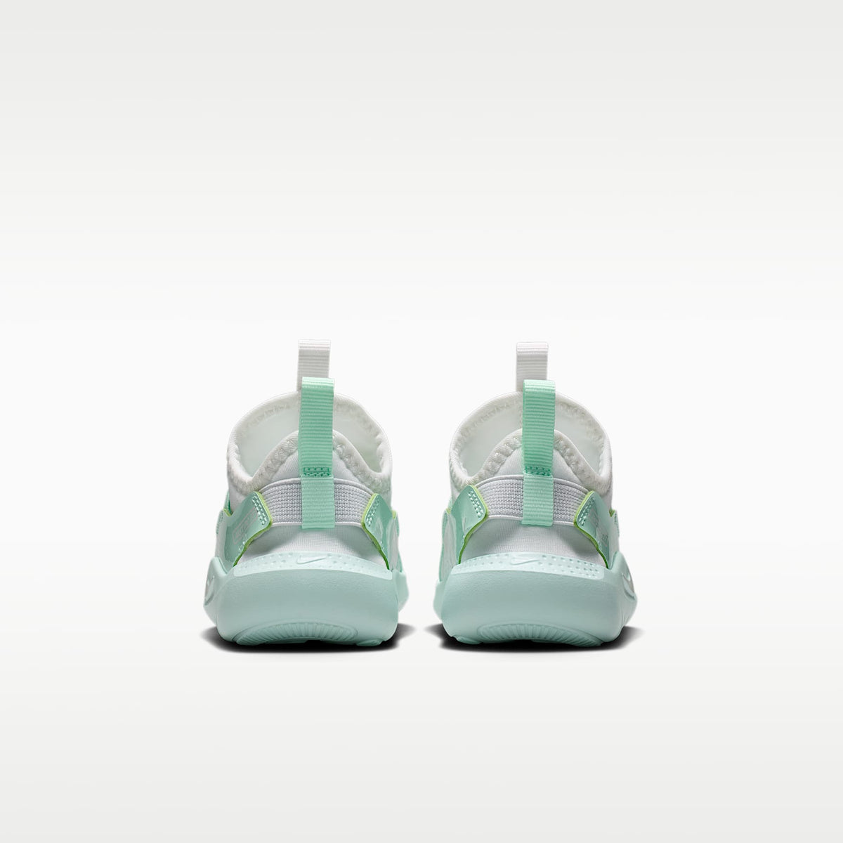 Nike Flex Runner 4 – Blanco cumbre/Verde ártico/Verde ligero/Polvo fotón – vista 6