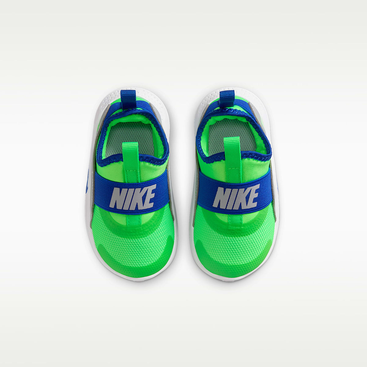 Nike Flex Runner 4 – Verde strike/Gris lobo/Blanco/Royal juego – vista 4