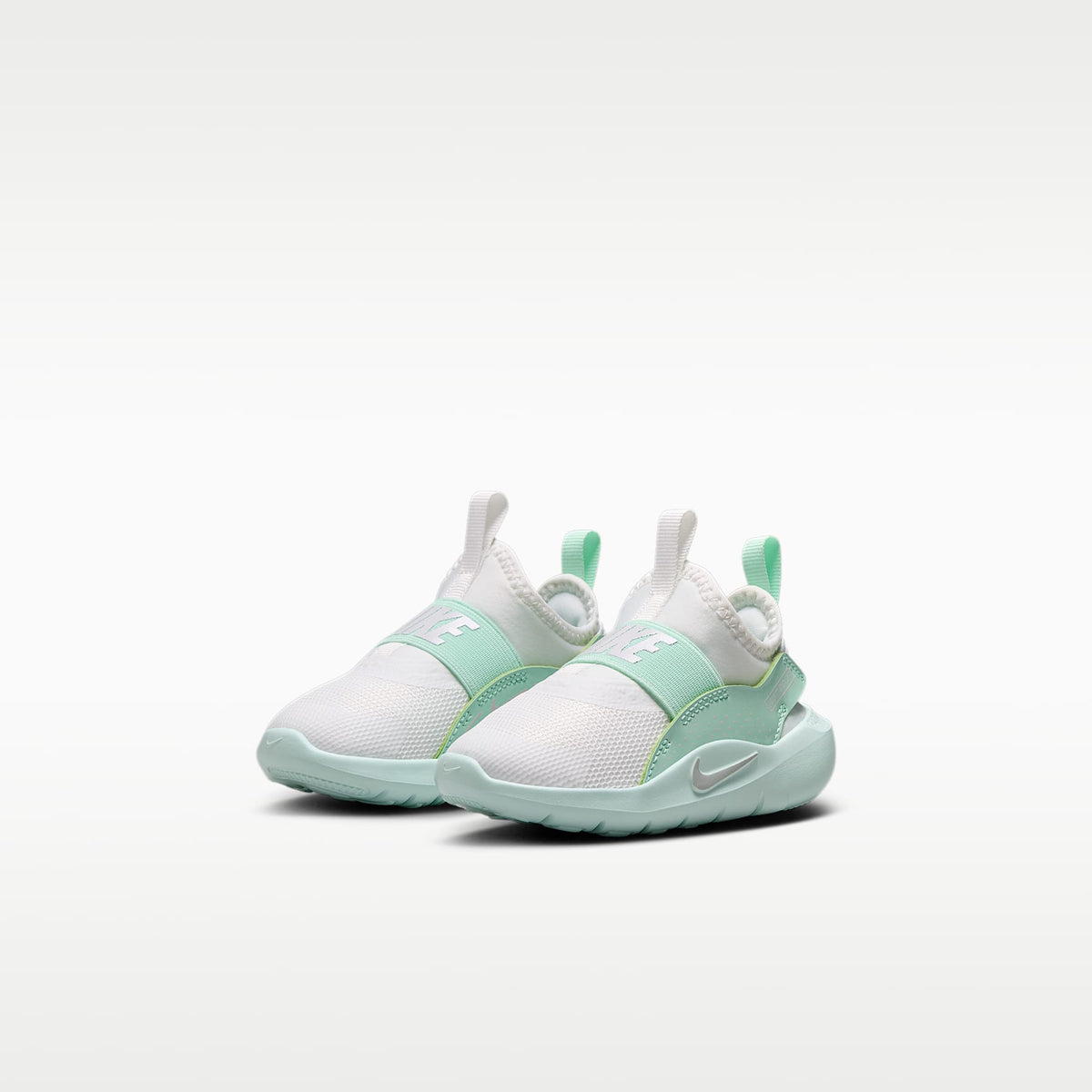 Nike Flex Runner 4 – Blanco cumbre/Verde ártico/Verde ligero/Polvo fotón – vista 5