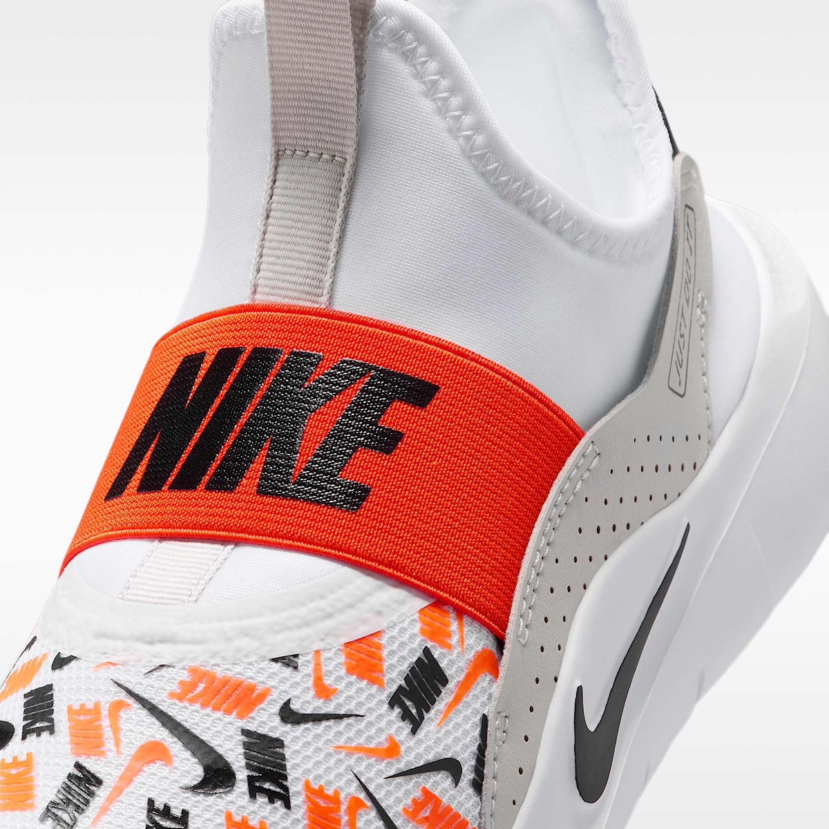 Nike Flex Runner 4 – Blanco/Naranja seguridad/Gris vasto/Negro – vista 7