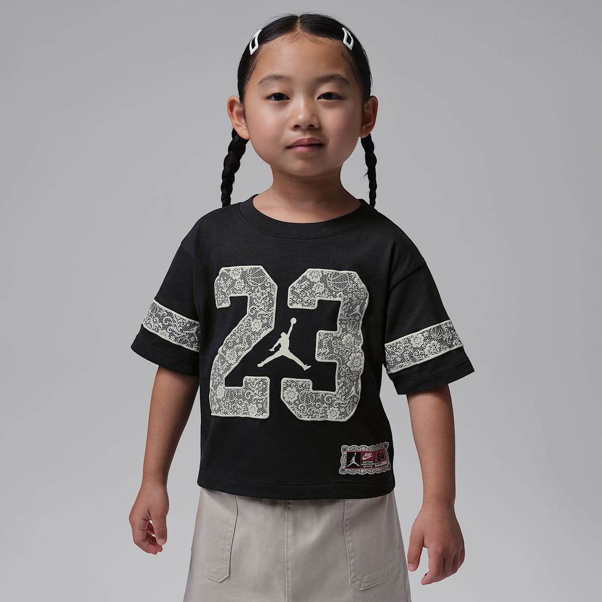 Playera de encaje floral para niños talla pequeña Jordan – Sombrío apagado – vista 1