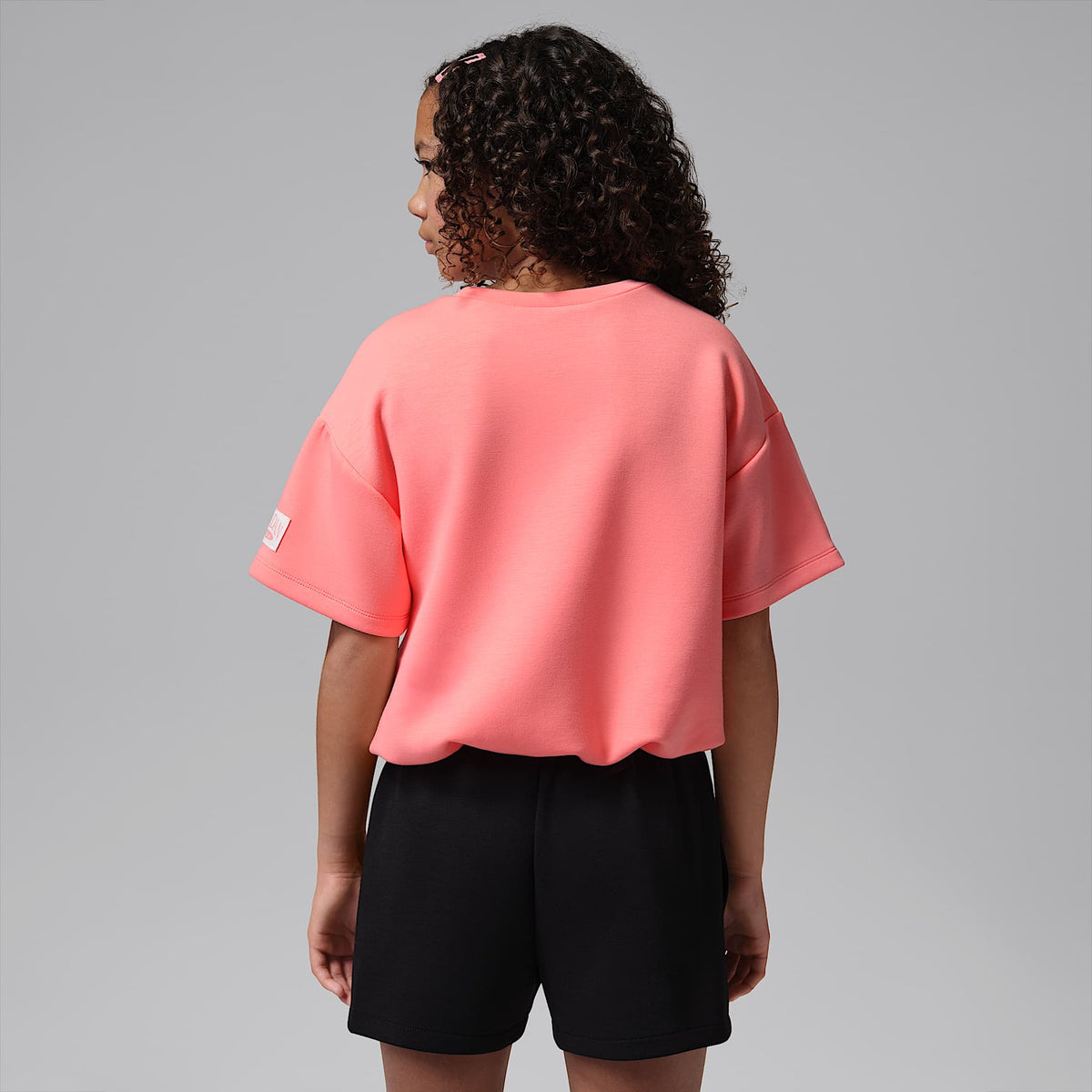 Playera Flower of Friendship Jordan de tejido Knit para niños de talla grande – Rosa – vista 2